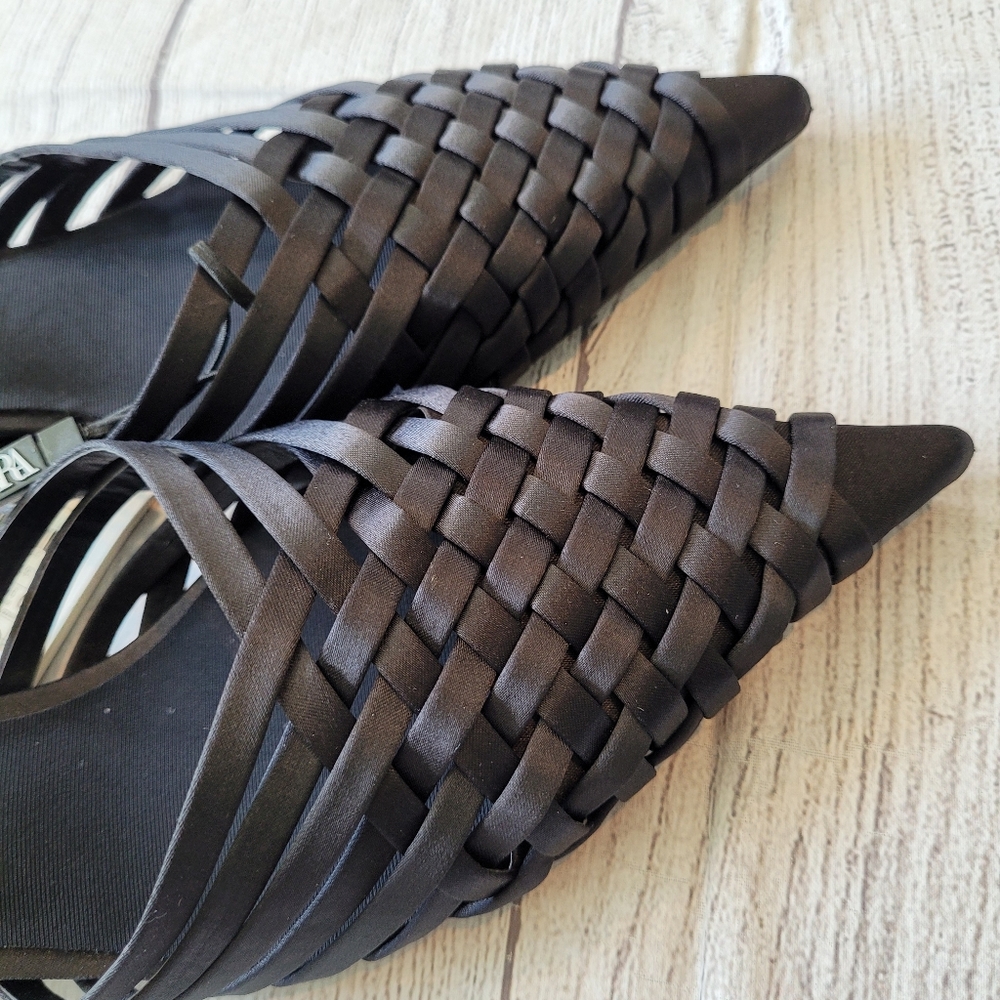 •SOLD• Zara Black Weaved Point Toe Kitten heel Mule Size 9 •New w/ Tag• - Picture 4 of 9